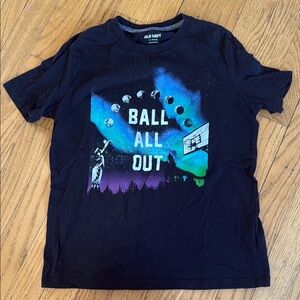 Old Navy Black Graphic Basketball Short Sleeve Tee 🏀